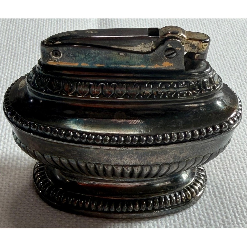 Vintage Ronson Queen Anne Table Lighter Silver Plate‎ Mid Century Tobacciana